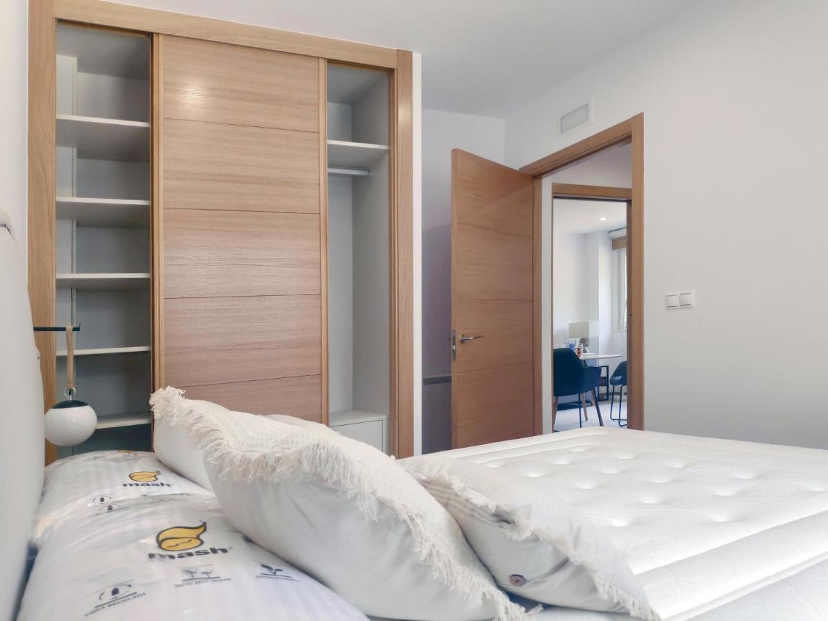 Apartamentos Rey By Como En Casa Σαντιάγο ντε Κομποστέλα Εξωτερικό φωτογραφία