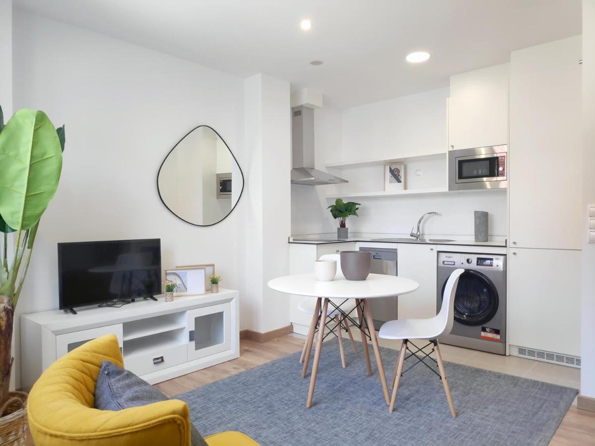 Apartamentos Rey By Como En Casa Σαντιάγο ντε Κομποστέλα Εξωτερικό φωτογραφία