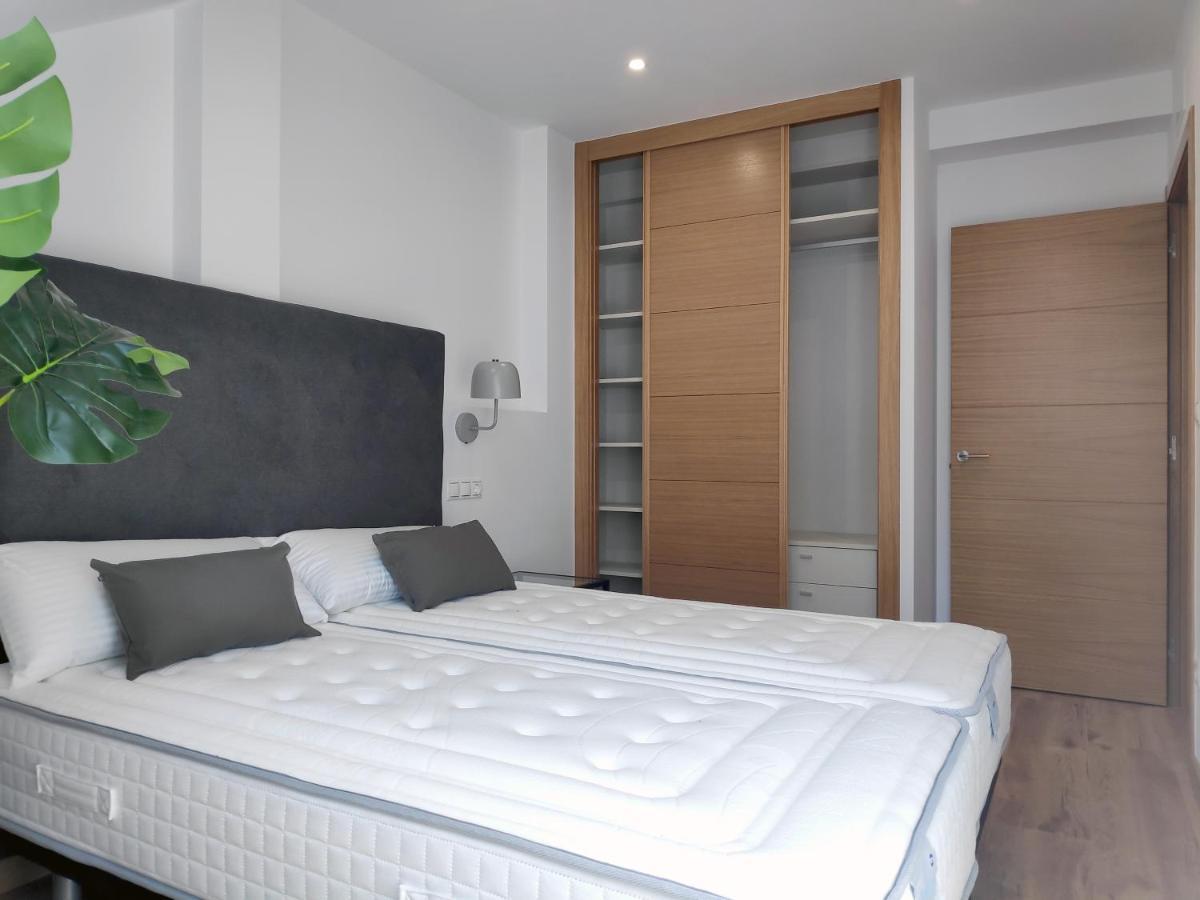 Apartamentos Rey By Como En Casa Σαντιάγο ντε Κομποστέλα Εξωτερικό φωτογραφία