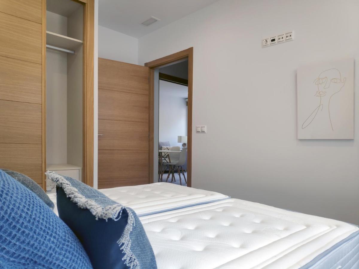 Apartamentos Rey By Como En Casa Σαντιάγο ντε Κομποστέλα Εξωτερικό φωτογραφία